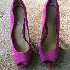 Gorgeous Suede Nine West Pumps- perf for summer 8M